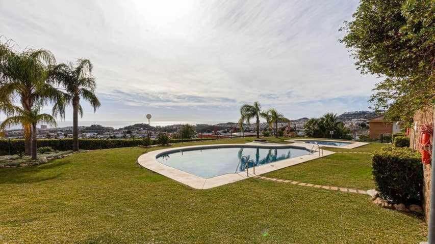 797 Holiday Rentals - Precioso piso para 6 con vista al mar 180 grados Benalmádena Exterior foto