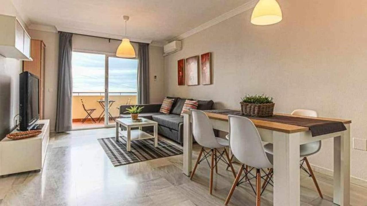 797 Holiday Rentals - Precioso piso para 6 con vista al mar 180 grados Benalmádena Exterior foto