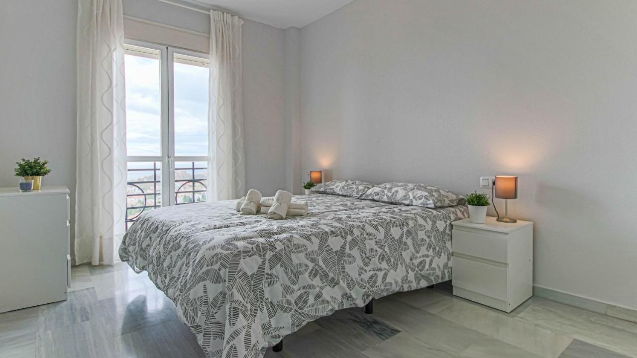 797 Holiday Rentals - Precioso piso para 6 con vista al mar 180 grados Benalmádena Exterior foto